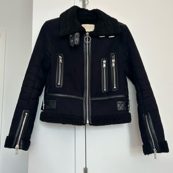 Zara Jackets & Blazers - Zara Shearling Zip Up Cropped Jacket with Silver Hardwear